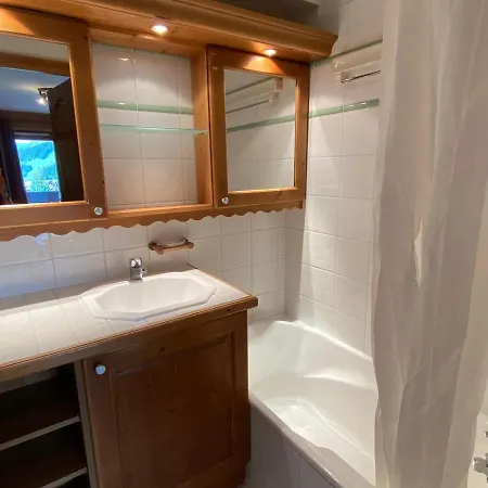 Apartment Les Saisies : 3p, 2 Sdb, Garage, Piscine, 6 Pers - Fr-1-293-349 *
